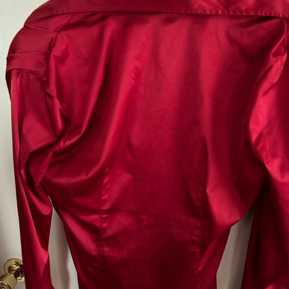 New York and Company red silky blouse - Picture 3 of 3